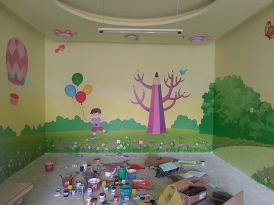 童夢(mèng)天地 昆明西山區(qū)人民醫(yī)院兒童病房墻體彩繪，繪就溫暖療愈空間